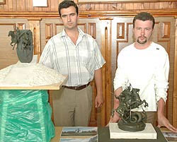 І постануть в Умані Ґонта із Залізняком. Борис Крилов та Олесь Сидорук зі своїми макетами пам’ятника