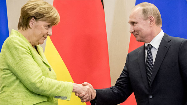 Путін збирається поспілкуватися з Меркель