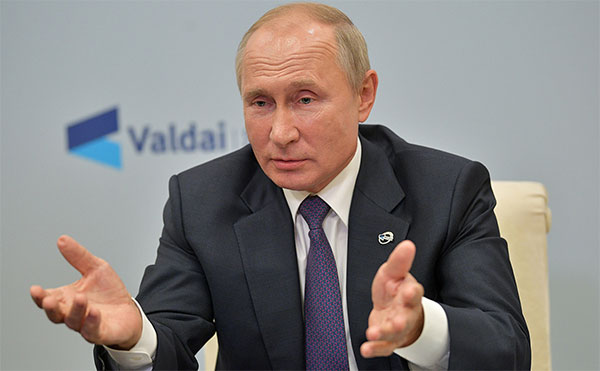 Путін заявив, що в Україні діють «подвійні стандарти в розумінні свободи слова»
