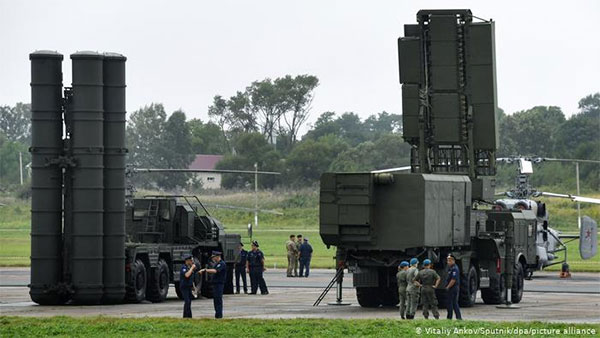 Російський зенітний ракетний комплекс нового покоління С-400 "Тріумф"