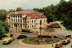 Площа Сталіна, Ленінського комсомолу (Європейська)