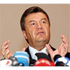 Янукович явно не хоче покидати прем'єрське крісло. І запускає страшилки